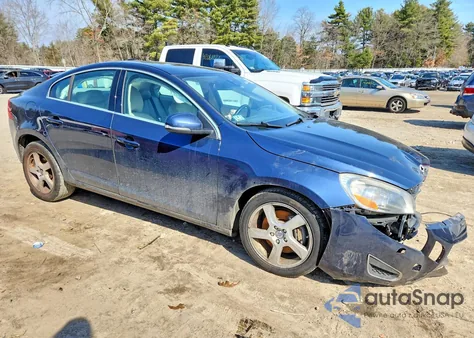 2013 Volvo S60 T5 from USA, damaged, VIN YV1612FH4D1207341